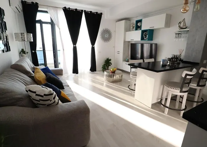 Panoramis Promenada-cezar Apartman *